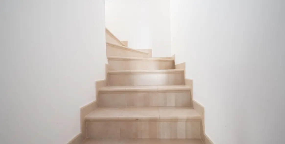 Sale of penthouse duplex in Altos de los Monteros 16