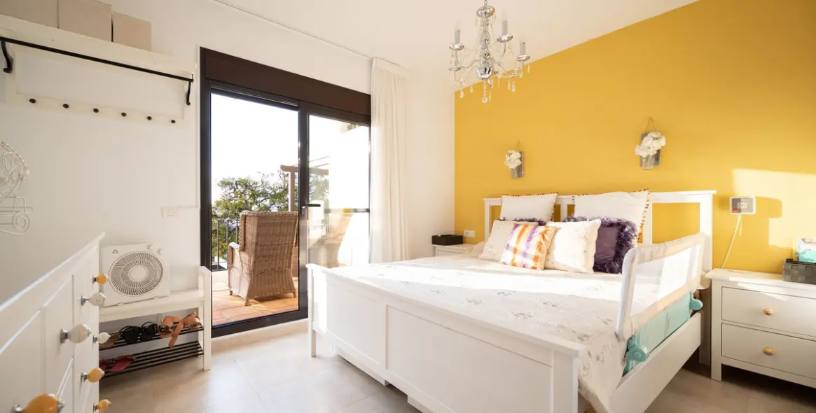 Sale of penthouse duplex in Altos de los Monteros 17