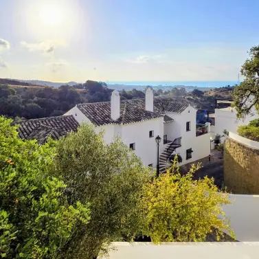 Продажа двухуровневого пентхауса в Altos de los Monteros