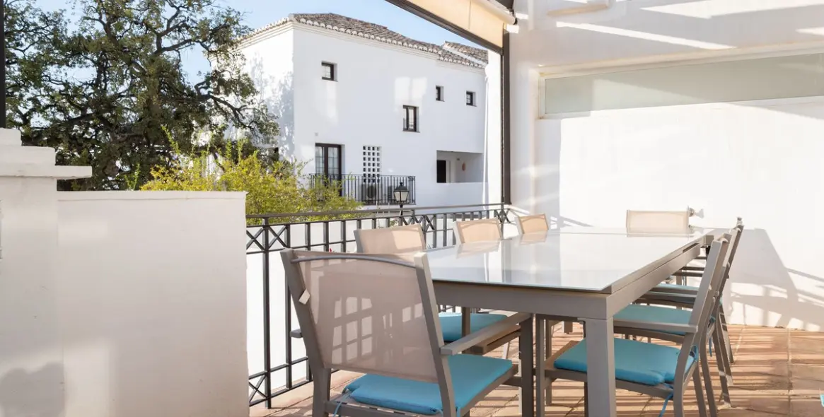 Sale of penthouse duplex in Altos de los Monteros 8