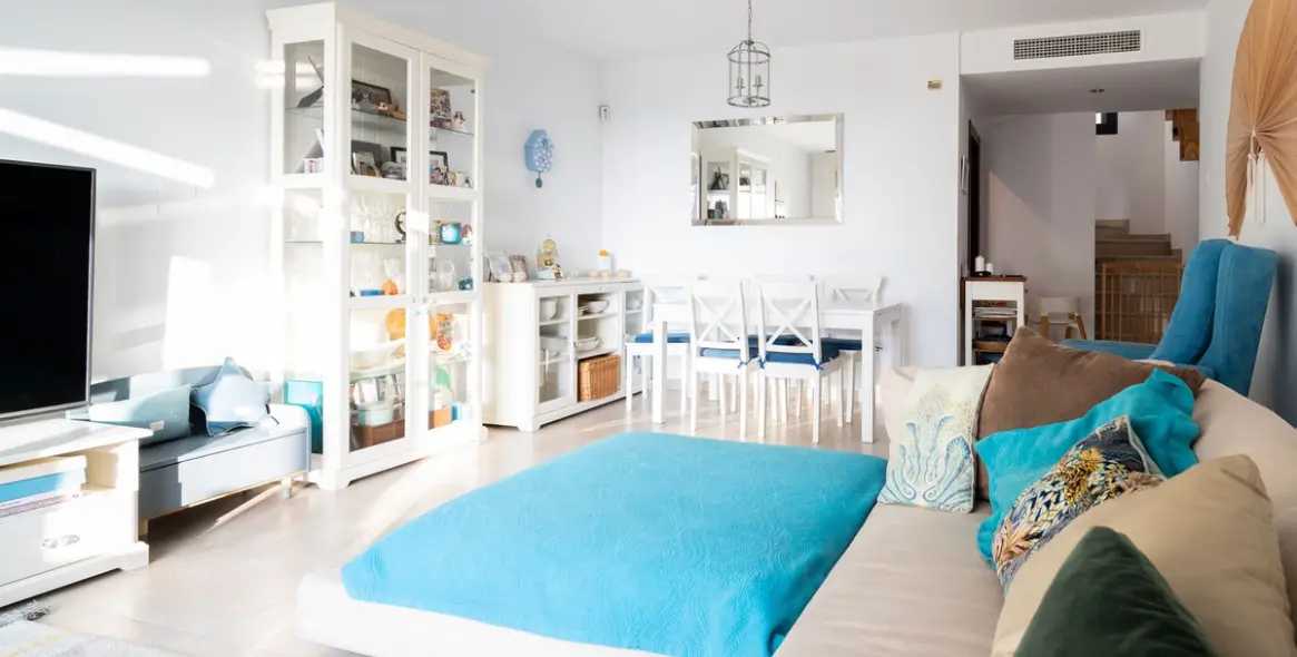 Sale of penthouse duplex in Altos de los Monteros 11