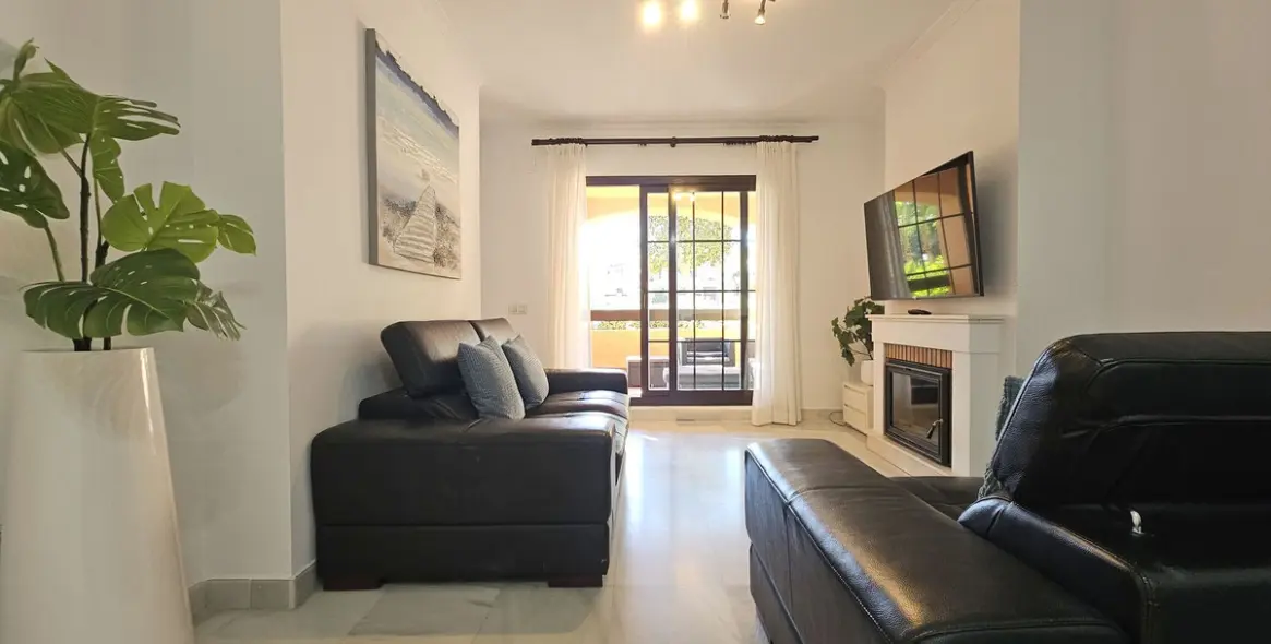 Продажа апартаментов на первом этаже в Hacienda del Sol 5