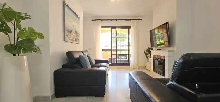 Продажа апартаментов на первом этаже в Hacienda del Sol 4