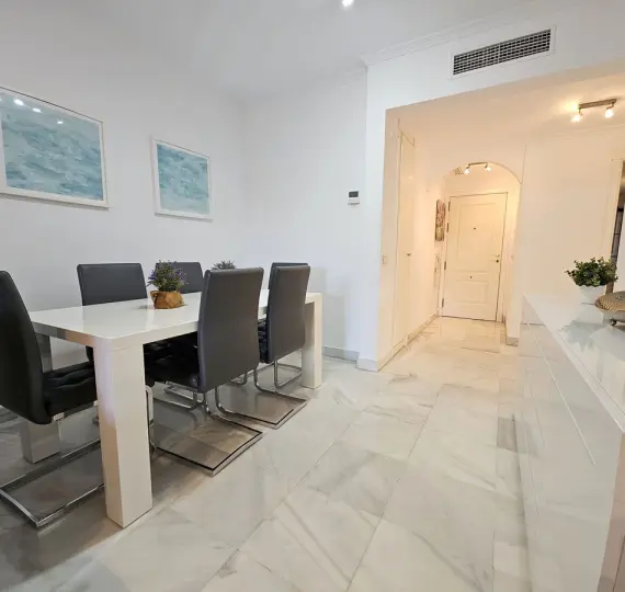 Продажа апартаментов на первом этаже в Hacienda del Sol