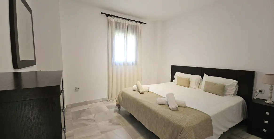 Продажа апартаментов на первом этаже в Hacienda del Sol 10