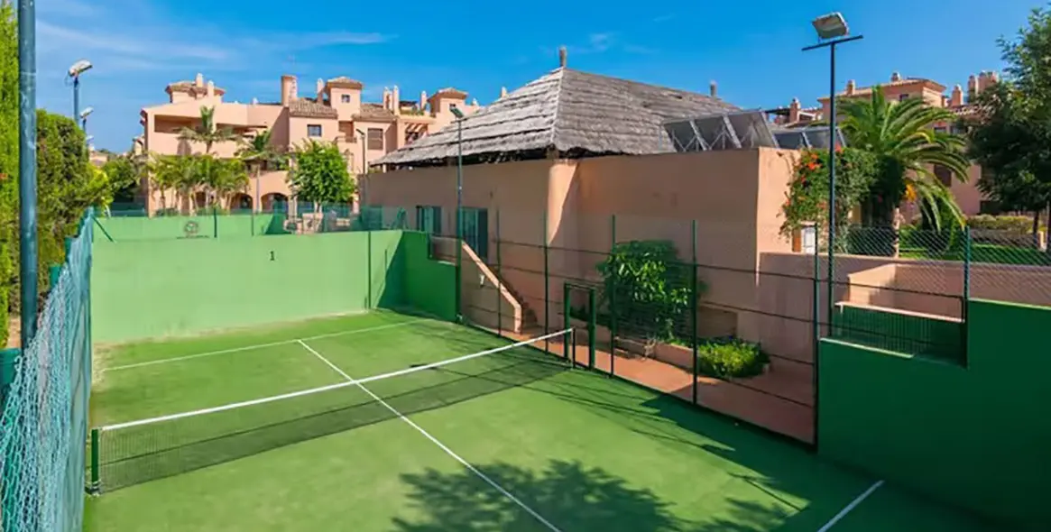 Продажа апартаментов на первом этаже в Hacienda del Sol 15