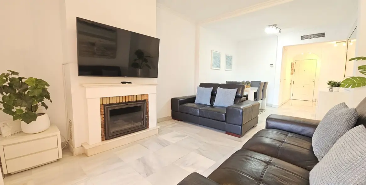 Sale of ground floor apartment in Hacienda del Sol 4