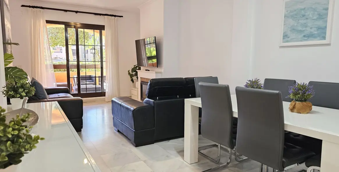 Sale of ground floor apartment in Hacienda del Sol 7