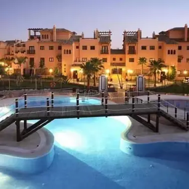 Venta de apartamento en planta baja en Hacienda del Sol