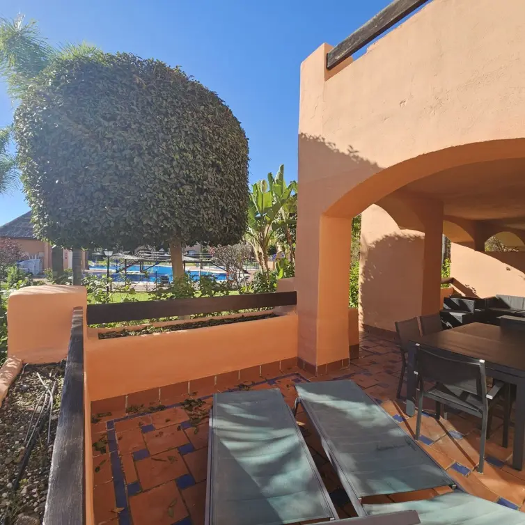 Продажа апартаментов на первом этаже в Hacienda del Sol