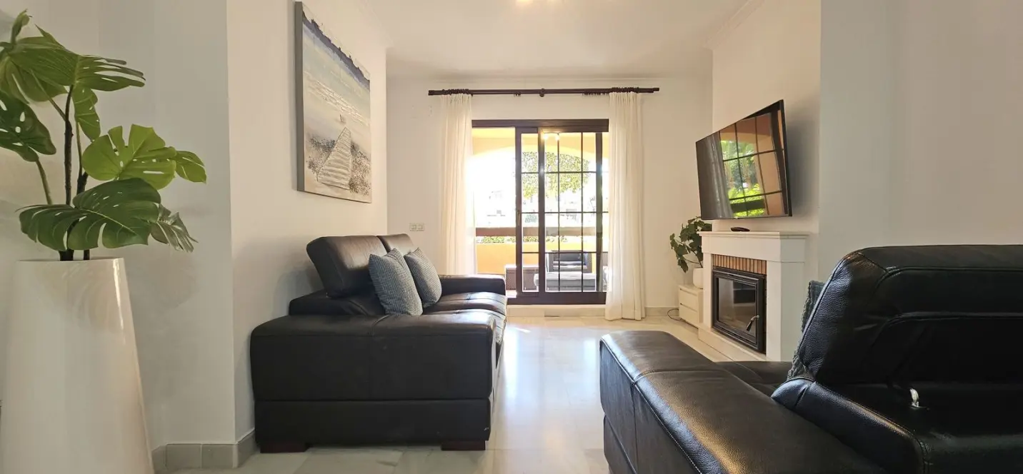 Продажа апартаментов на первом этаже в Hacienda del Sol 4
