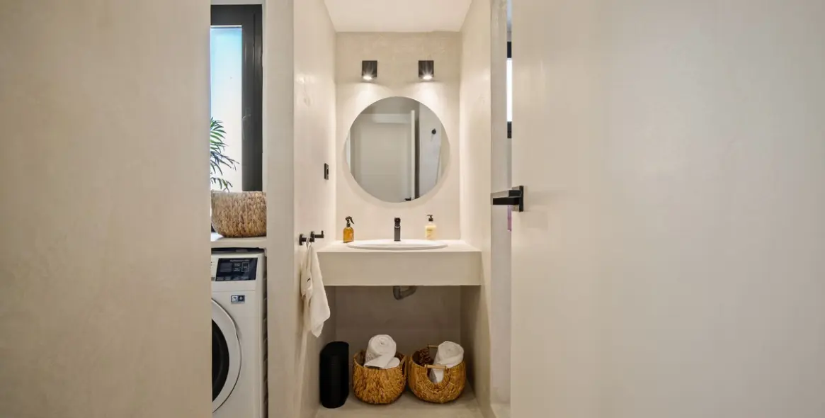 Sale of middle floor apartment in Nueva Andalucía 19