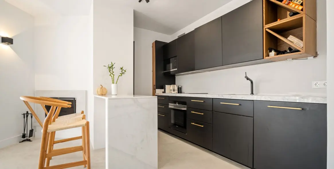 Sale of middle floor apartment in Nueva Andalucía 9