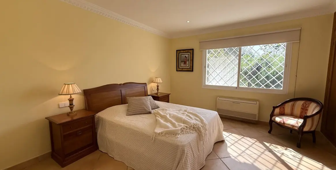 Продажа дома на две семьи в San Pedro de Alcántara 24