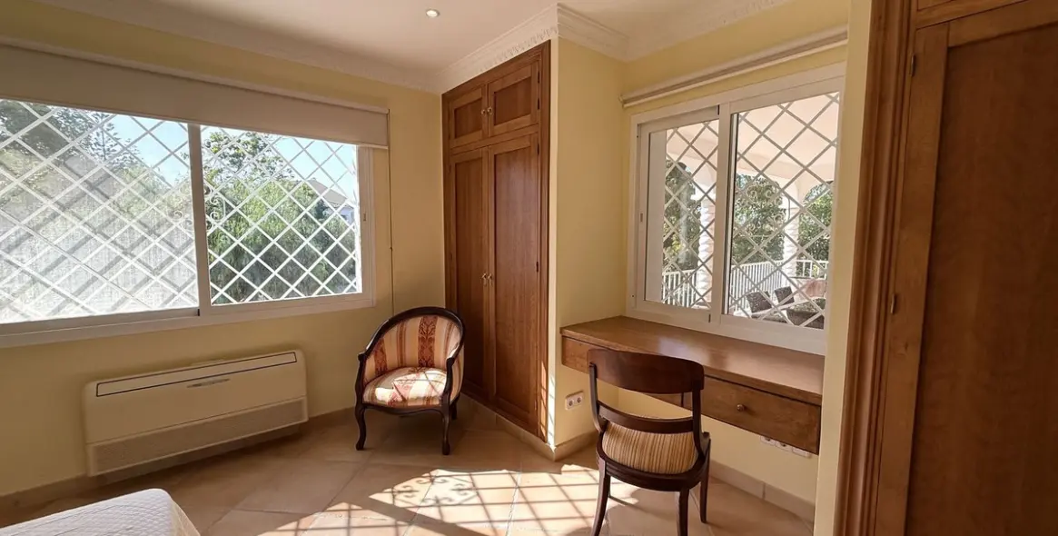 Продажа дома на две семьи в San Pedro de Alcántara 26