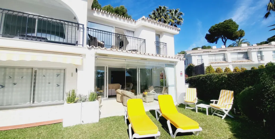 Продажа таунхауса в Miraflores 2