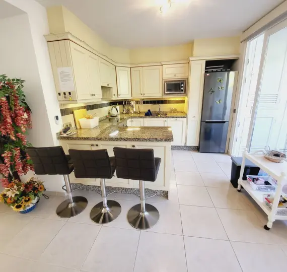 Продажа таунхауса в Miraflores