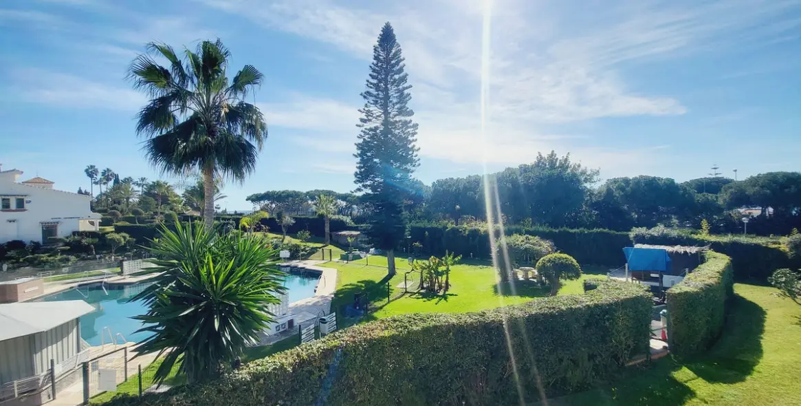 Продажа таунхауса в Miraflores 5