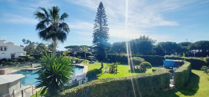 Продажа таунхауса в Miraflores 4