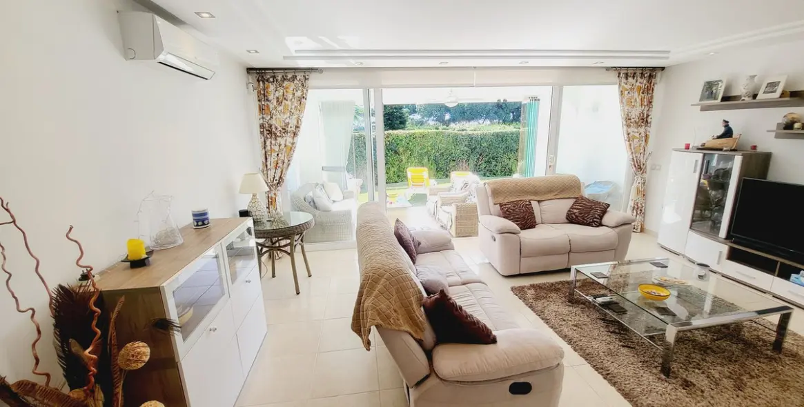 Продажа таунхауса в Miraflores 15