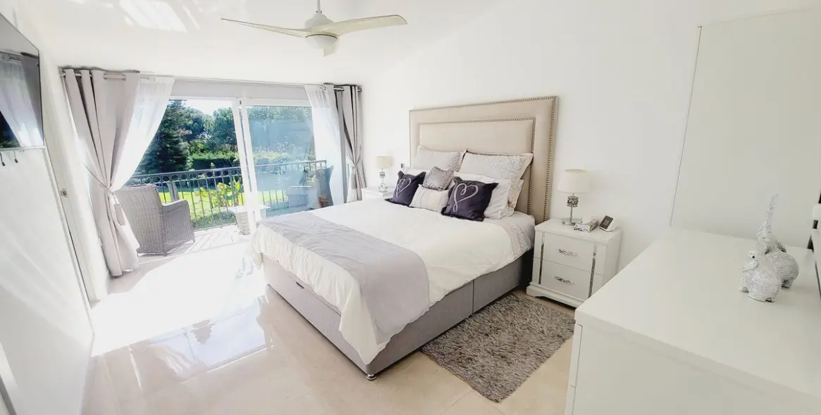 Sale of townhouse in Miraflores 33