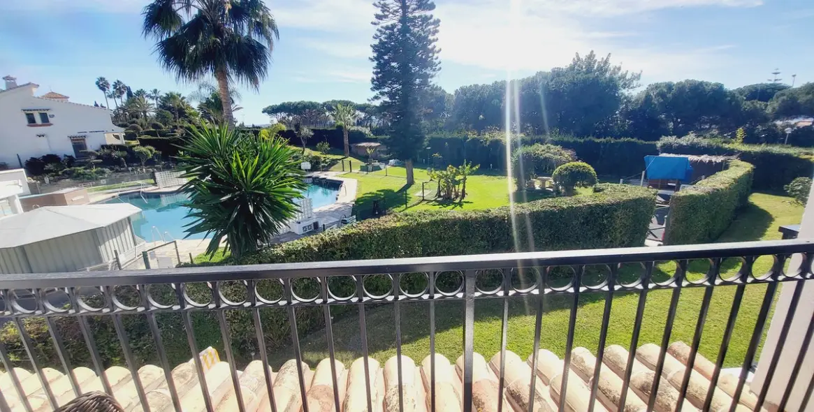 Sale of townhouse in Miraflores 36