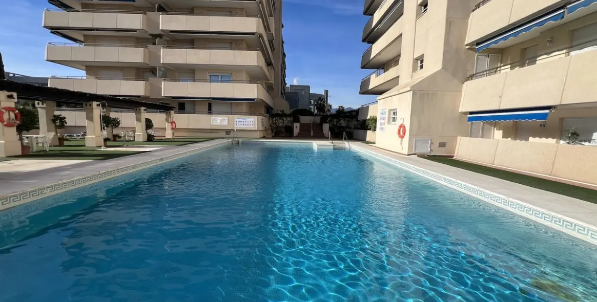 Продажа апартаментов на среднем этаже в Puerto Banús 23