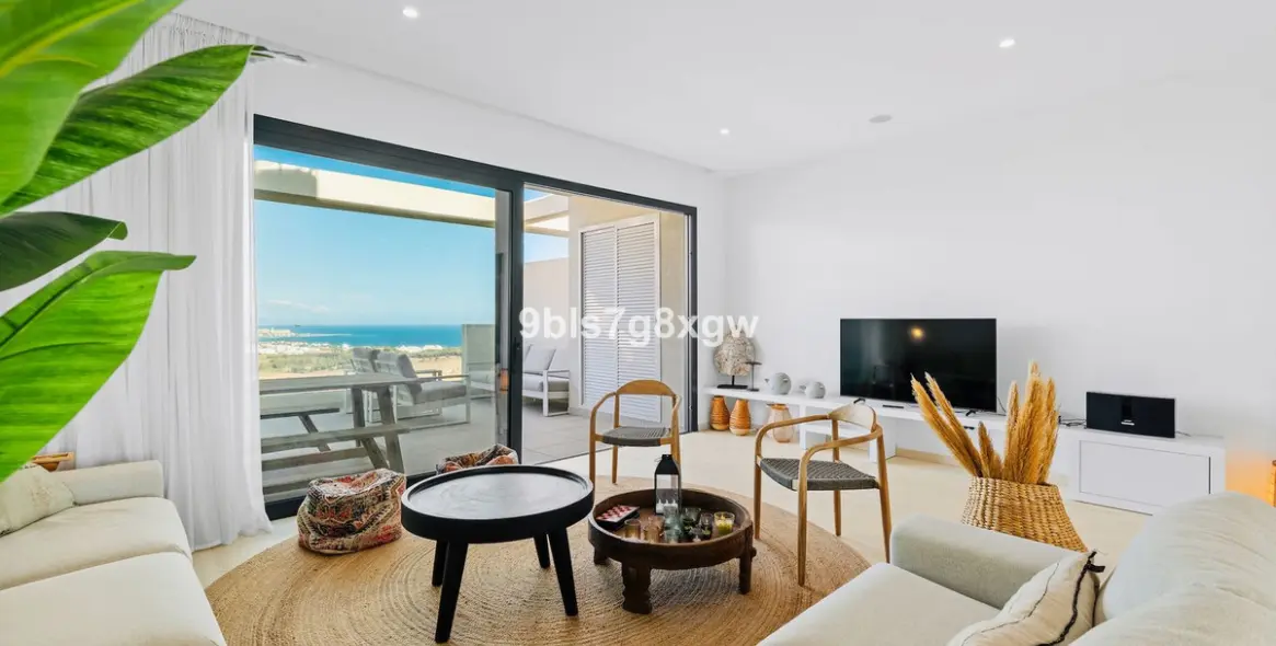 Venta de apartamento en planta media en Casares Playa 1