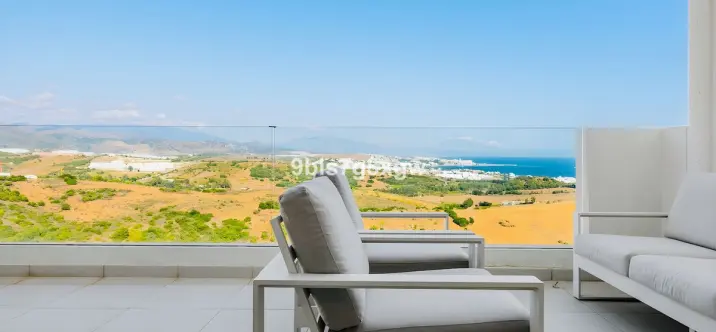 Venta de apartamento en planta media en Casares Playa 1