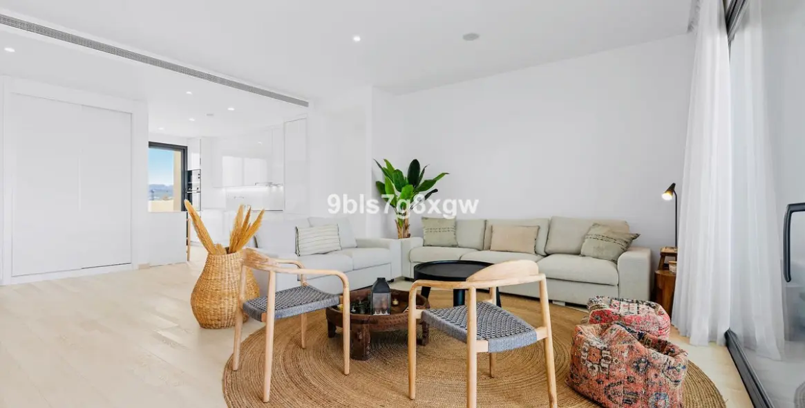Venta de apartamento en planta media en Casares Playa 4