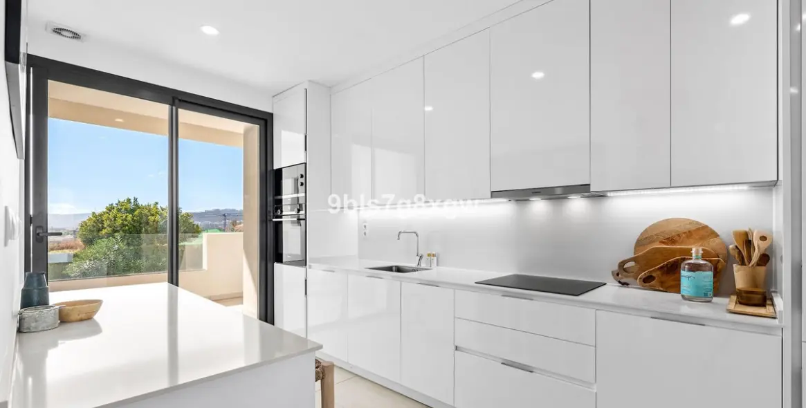 Venta de apartamento en planta media en Casares Playa 5