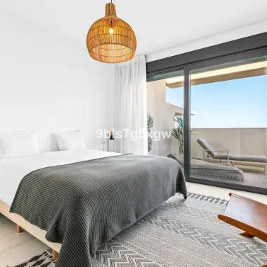 Venta de apartamento en planta media en Casares Playa