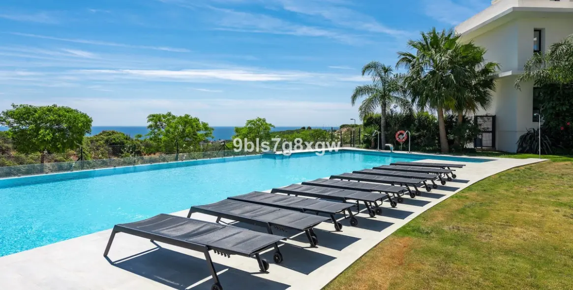 Venta de apartamento en planta media en Casares Playa 8