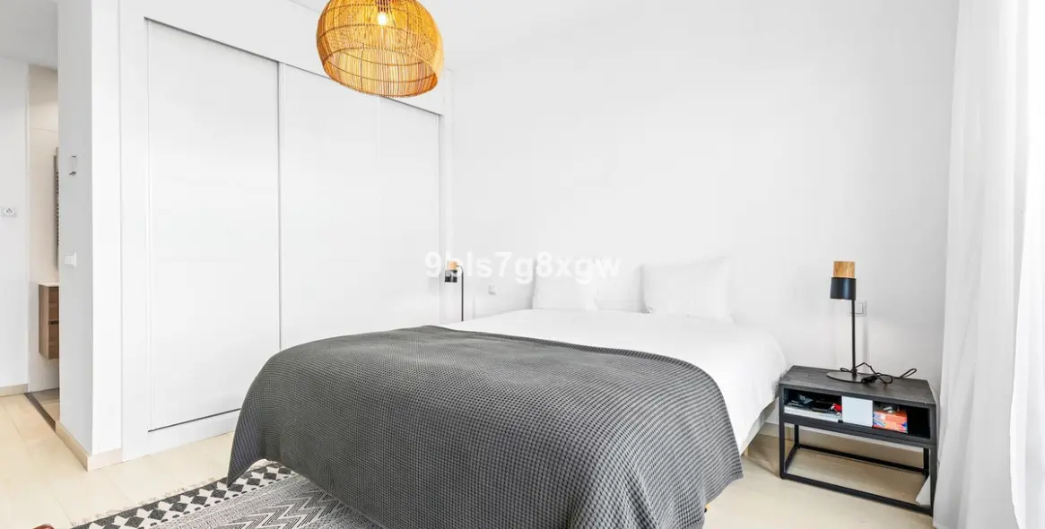 Venta de apartamento en planta media en Casares Playa 20