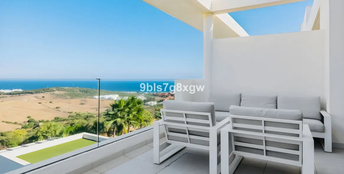 Venta de apartamento en planta media en Casares Playa 27