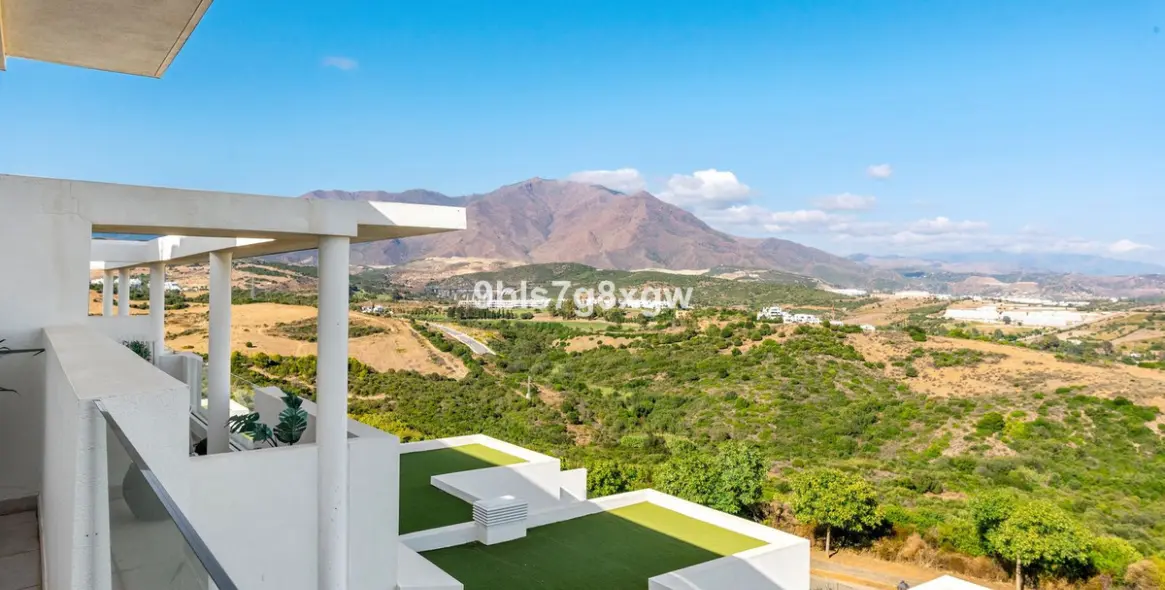 Venta de apartamento en planta media en Casares Playa 33
