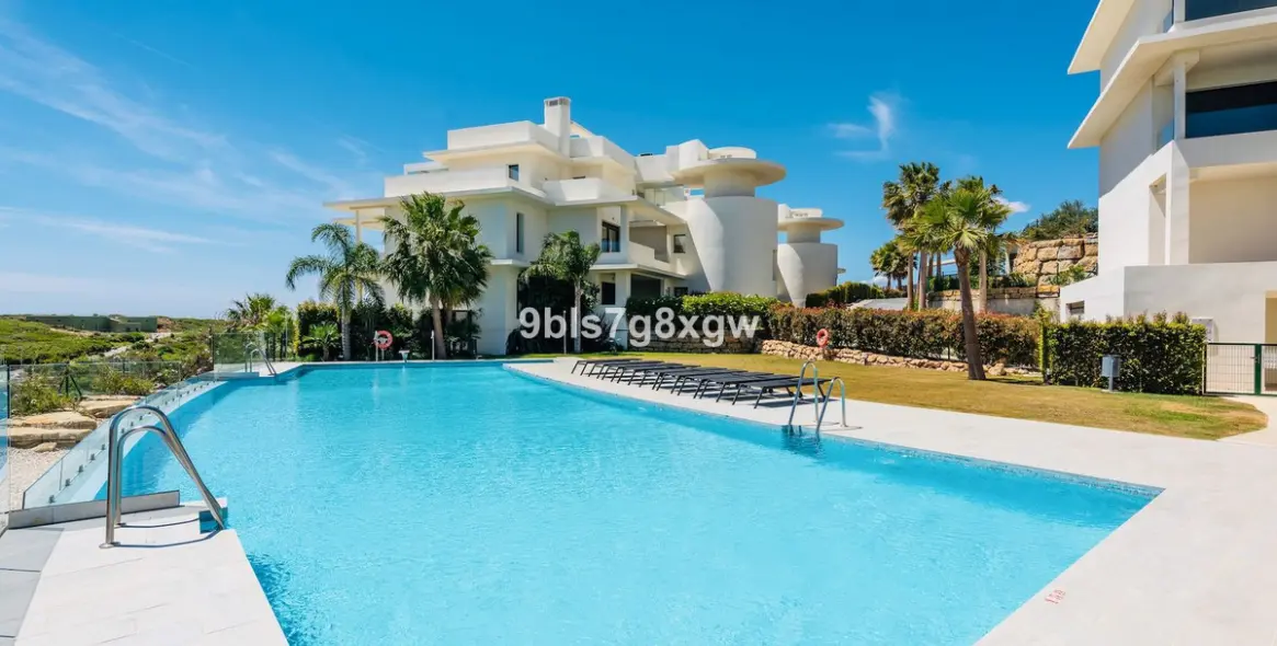 Venta de apartamento en planta media en Casares Playa 36