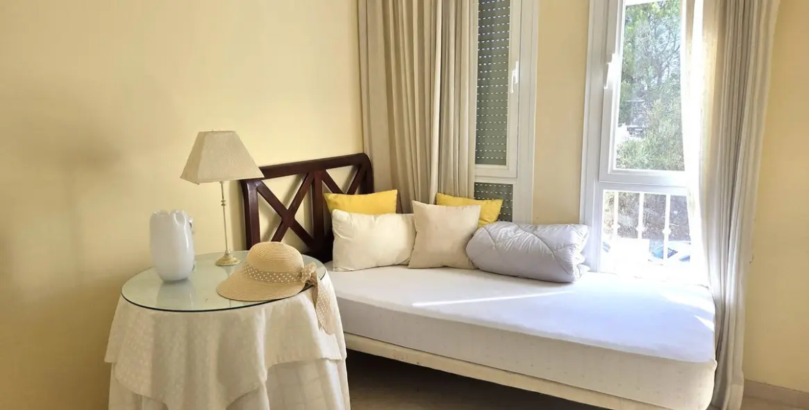 Sale of townhouse in El Rosario 24