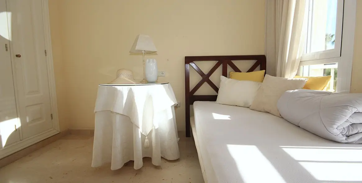 Sale of townhouse in El Rosario 25