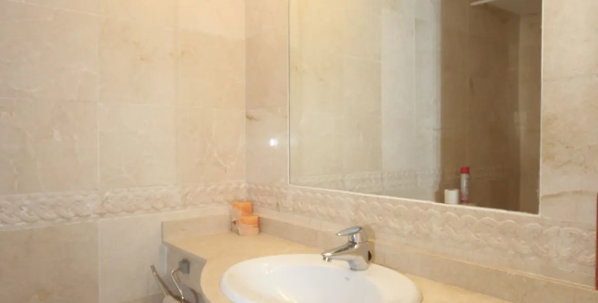 Sale of townhouse in El Rosario 26