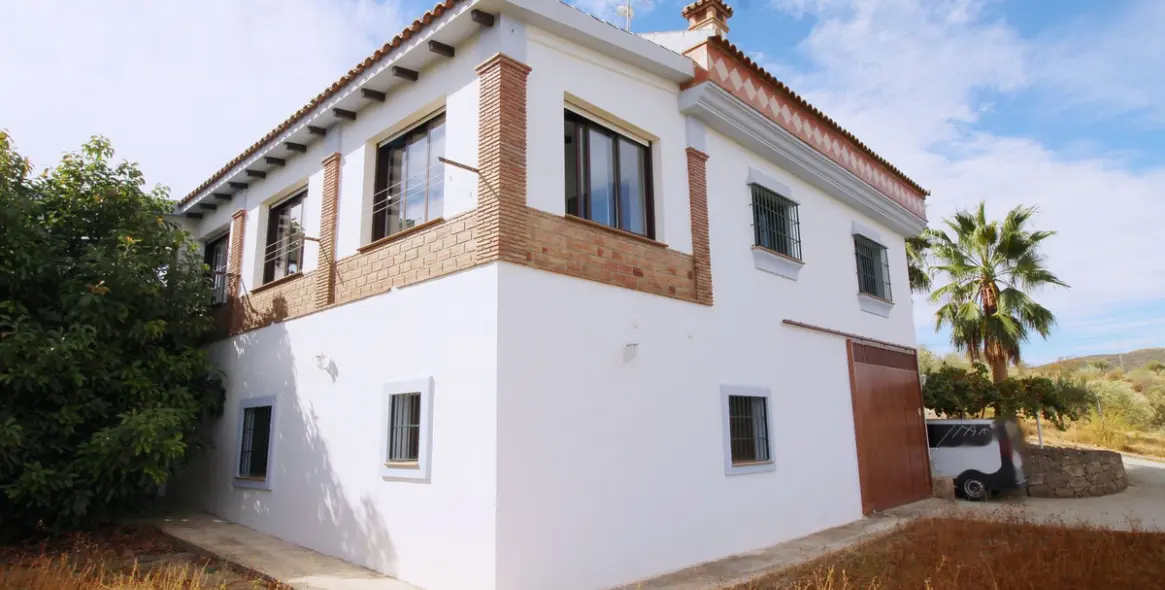 Продажа финки в Coín 4