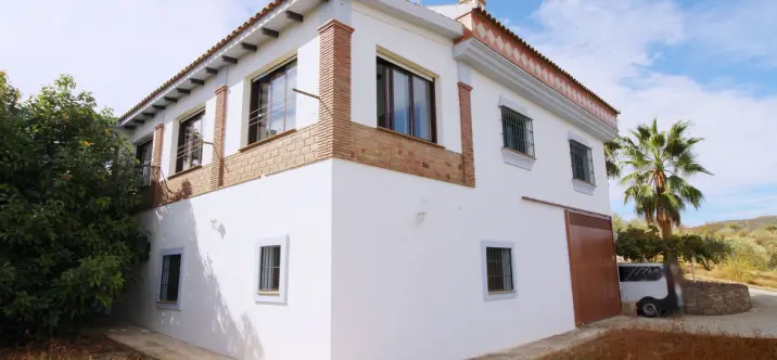 Sale of finca - cortijo in Coín 3