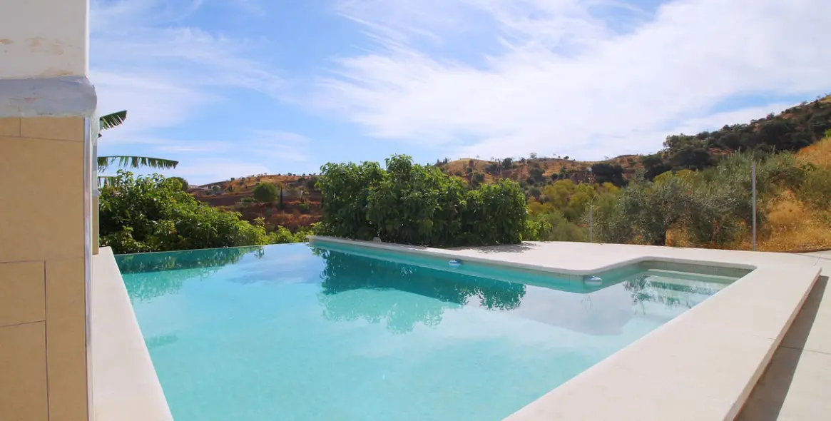 Продажа финки в Coín 13