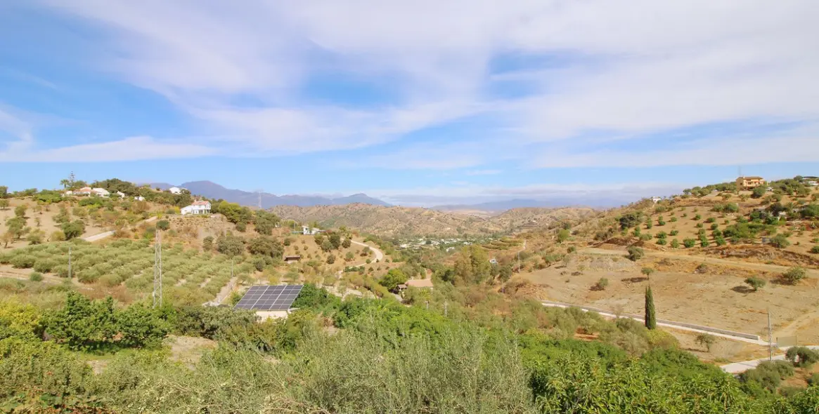 Продажа финки в Coín 15