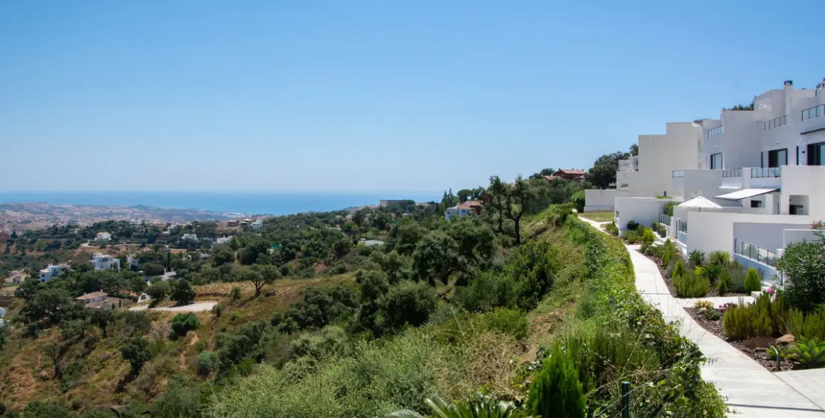 Sale of townhouse in La Mairena 1