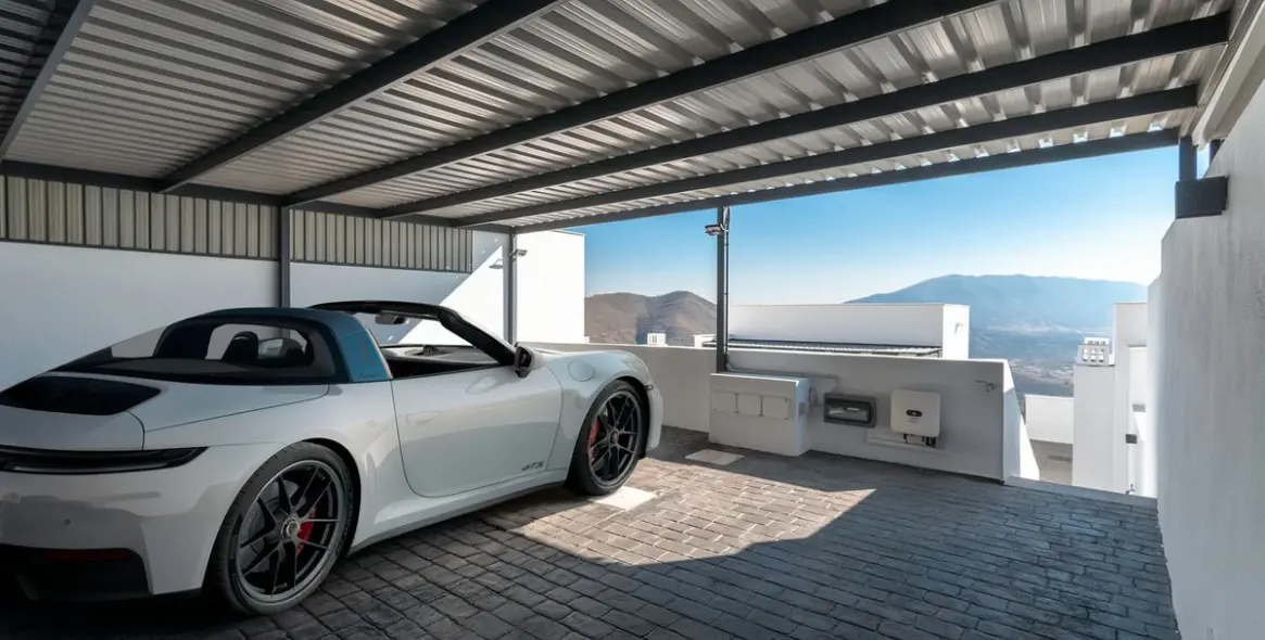 Sale of townhouse in La Mairena 38