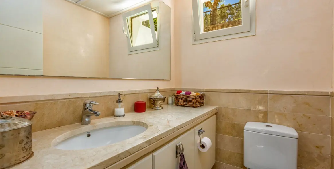 Sale of townhouse in La Cala Golf 16