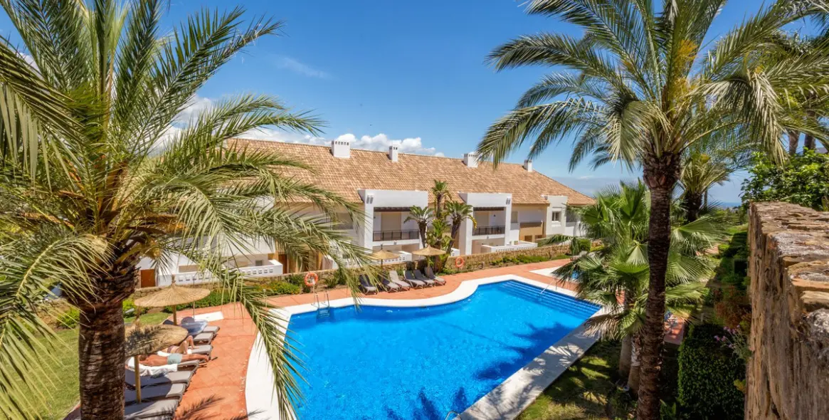 Sale of townhouse in La Cala Golf 42