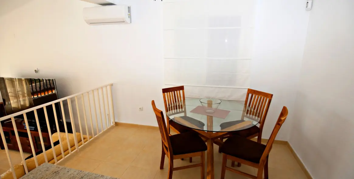 Продажа  отдельно стоящей виллы в Caleta de Vélez 11