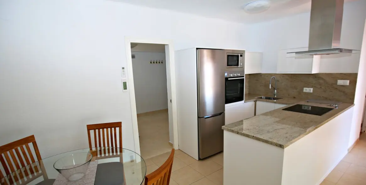 Продажа  отдельно стоящей виллы в Caleta de Vélez 13